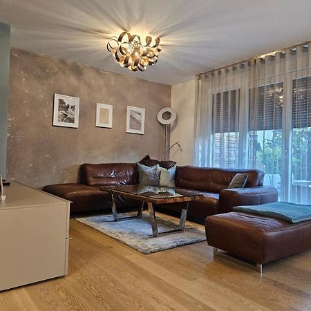 Cosy & Elegant Cityhouse With Garden Viena Exterior foto