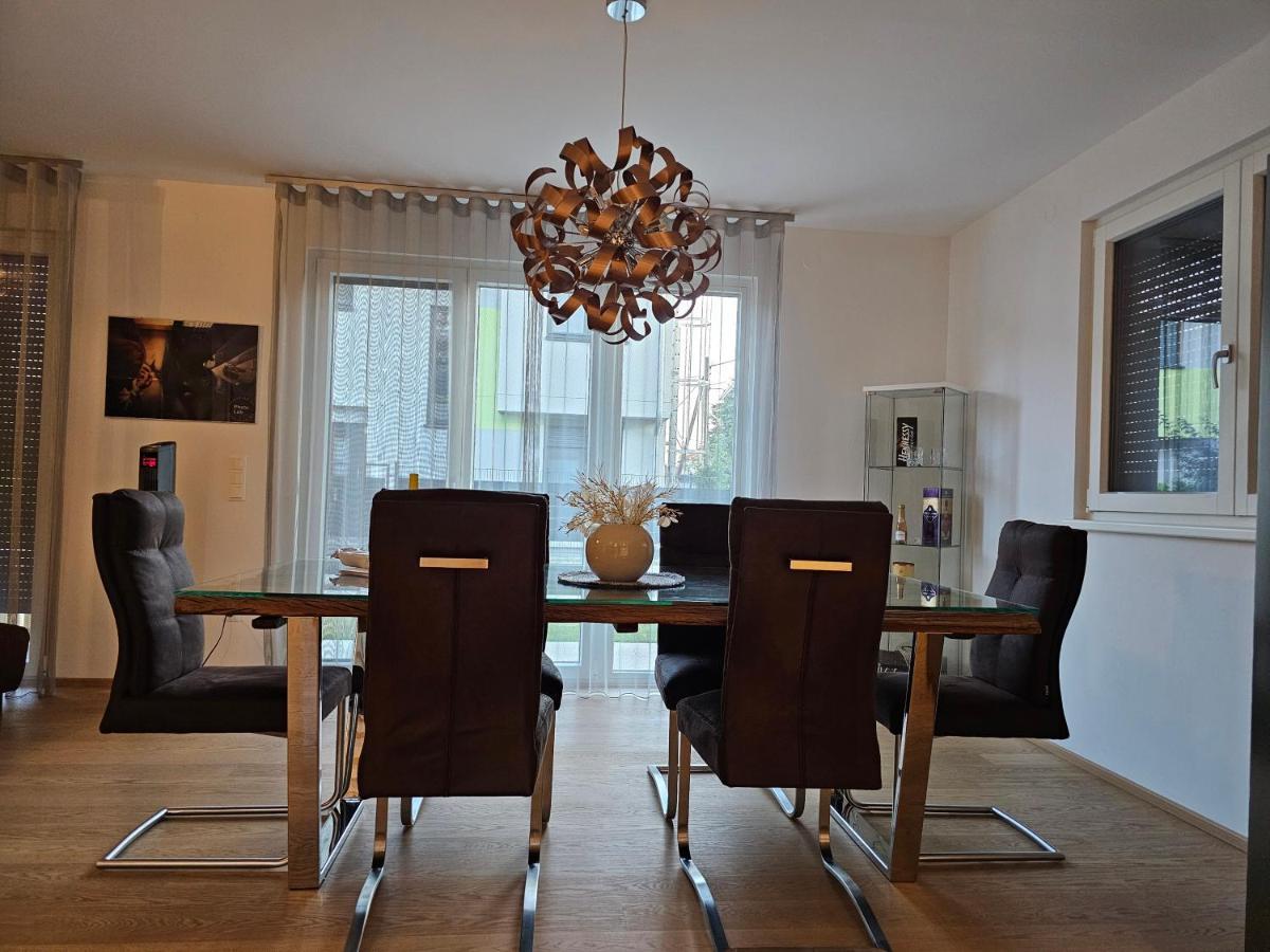 Cosy & Elegant Cityhouse With Garden Viena Exterior foto